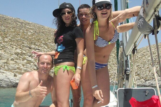 Catamaran cruise in Mykonos with Meal, Drinks & Transport - Price and value: is it worth $2,161.32 per group?