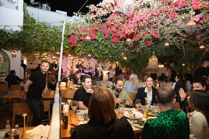 Cultural Odyssey Dance Feast in Mykonos Town - The plate-breaking ceremony: the loud, fun cultural moment