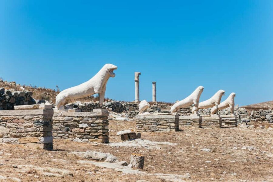 From Mykonos: Cruise to Delos and Rhenia with Lunch - Sea time on the Aegean: music, bumpy moments, and a crew that keeps it lively
