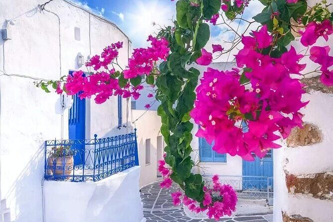 Mykonian Mosaic: First-Time Cruiser's Adventure - Stop One: Mykonos Port (Quick Start, Easy Photos)