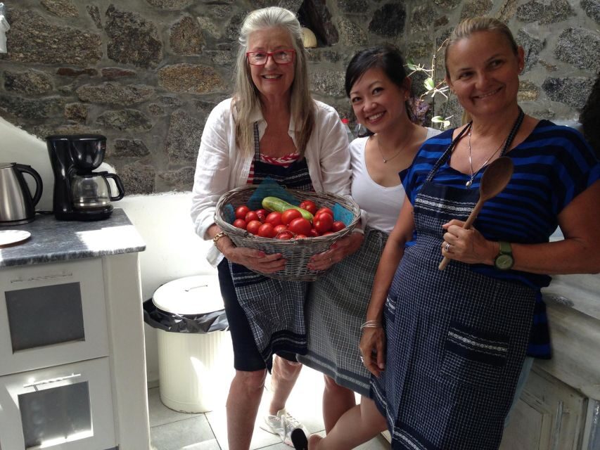 Mykonos: Cooking Class with Food and Wine - Key highlights you’ll feel right away
