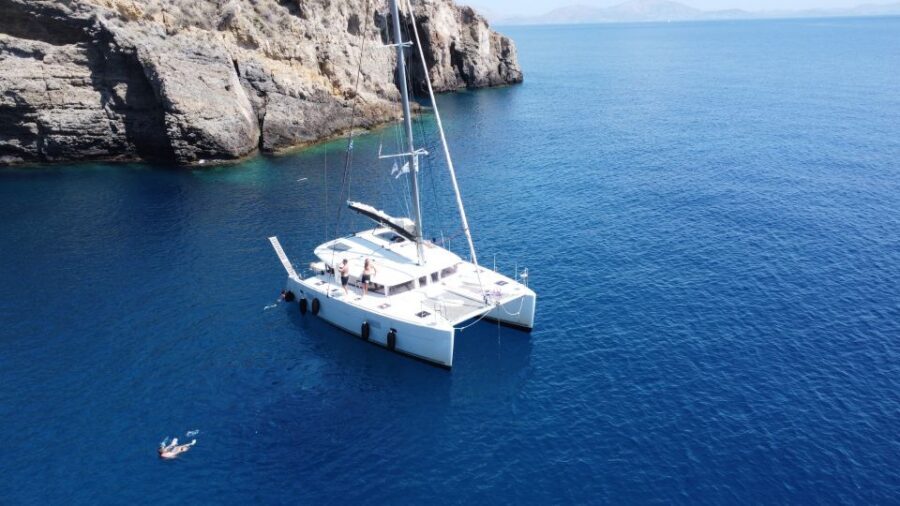 Mykonos: Full-Day Catamaran Cruise with Fresh Lunch - Lunch on a catamaran: what’s included and how it fits the day