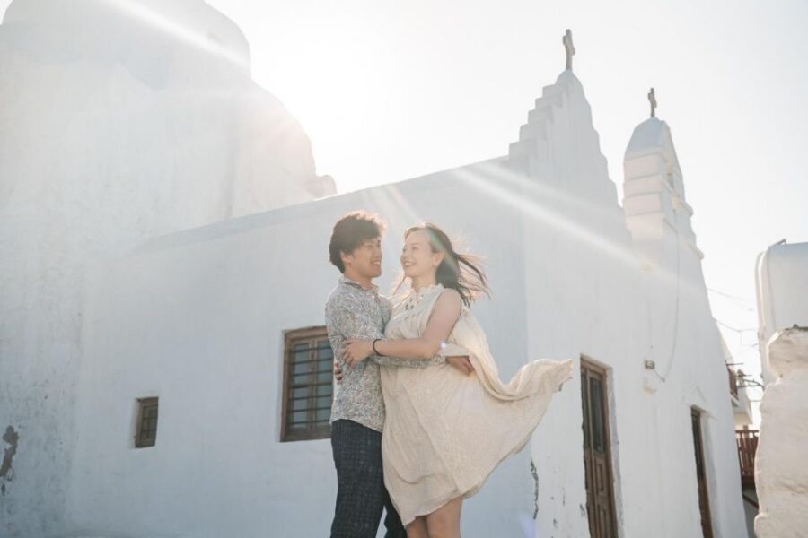 Mykonos: Photo Shoot with a Private Vacation Photographer - Why a Mykonos Private Photographer Beats Yet Another Round of Selfies
