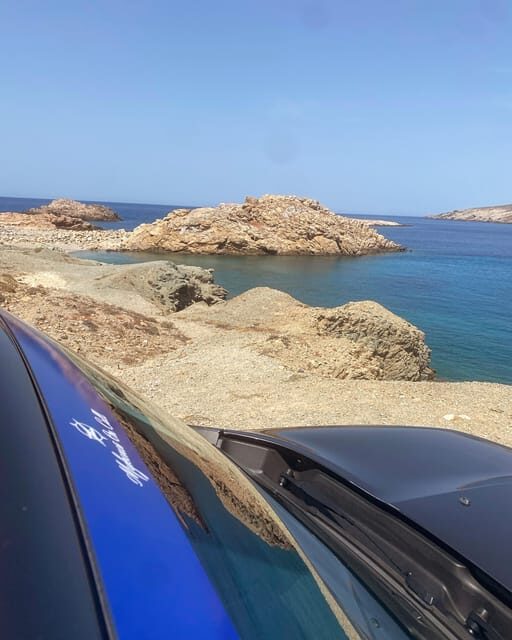 Mykonos: Private Island Tour with local guide -Jeep Renegade - Lighthouse and scenic stops: where the views do the talking