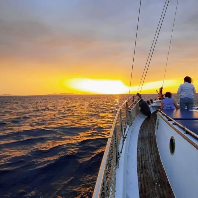 Mykonos: Sunset Boat Trip with Snacks and Drinks - Getting the timing right: sunset coordination, wind limits, and weather shifts