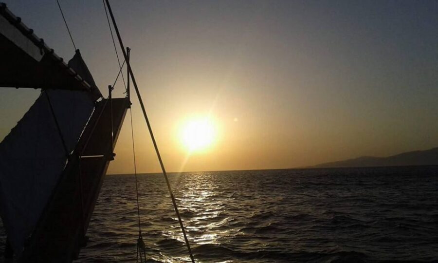 Mykonos: Sunset Boat Trip with Snacks and Drinks - Price and value: is $77 a fair deal for a 2-hour sunset?