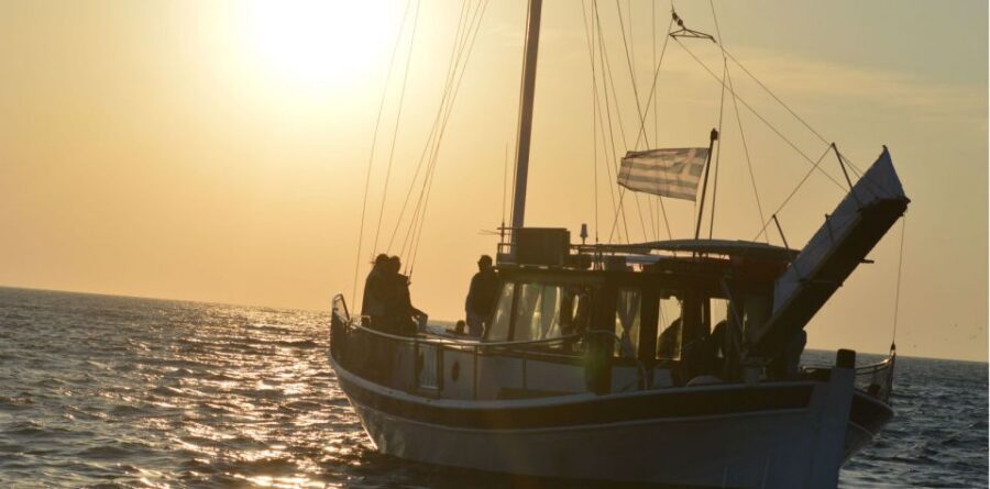 Mykonos: Sunset Boat Trip with Snacks and Drinks - Little Venice from the water: what you’re really seeing