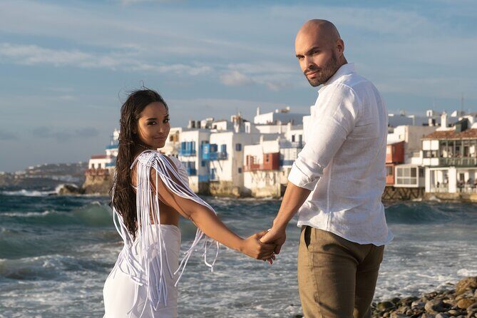 Photography Session in Mykonos - The online gallery and why “50+ photos” is the right number