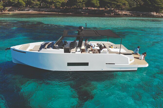 Private 5-Hour Cruise on Brand-New Luxury Yacht in Mykonos (Para Voce) - Who this private yacht cruise is best for