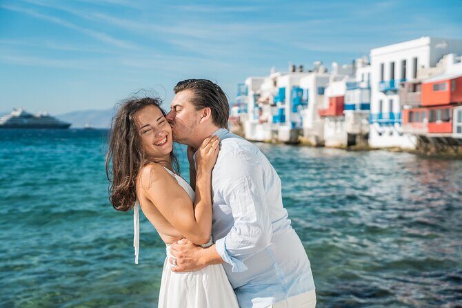 Private Photoshoot in Mykonos with a Professional Photographer - Little Venice: better photos without the scramble