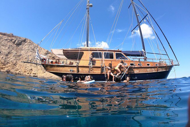 Sunset South Coast Sail Cruise with lunch,drinks, optional transfer - Who should book this cruise, and who should think twice
