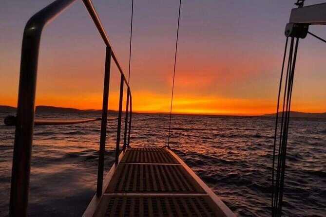 Sunset South Coast Sail Cruise with lunch,drinks, optional transfer - Should you book it? My honest take on value