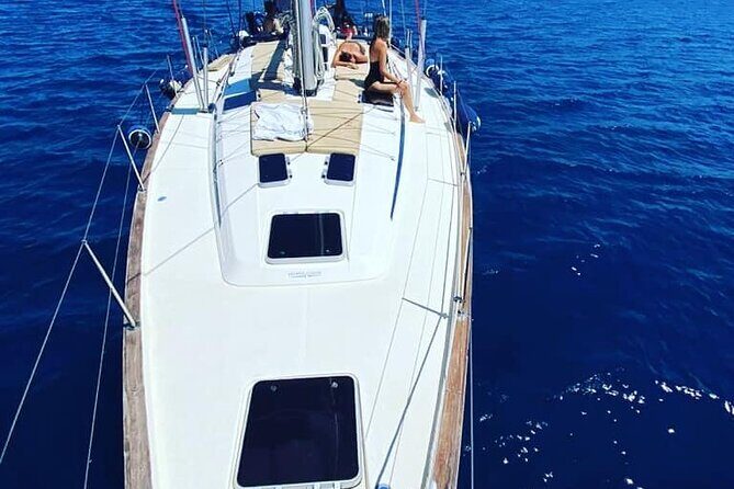 Sunset Tour with Nadia K to Delos and Rhenia Island from Mykonos - From Tourlos port to the boat: how the logistics really feel