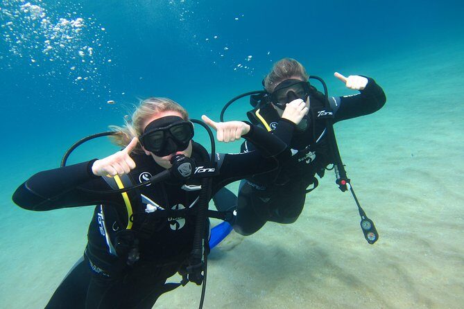 Try a DIVE, discover scuba diving in Mykonos - Instructors and group size: why you feel supported