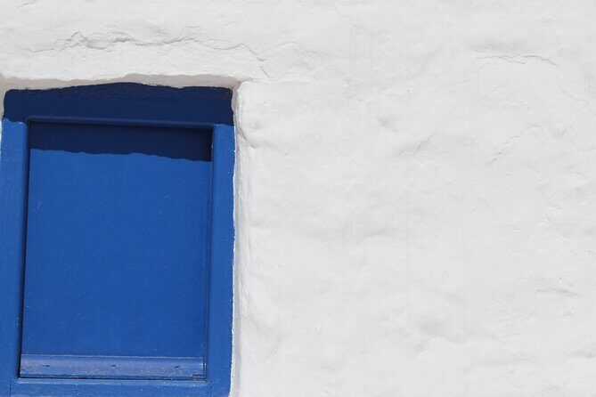 Walking and Tasting Experience - Mykonos Town stop: scenic alleys plus your first real bites